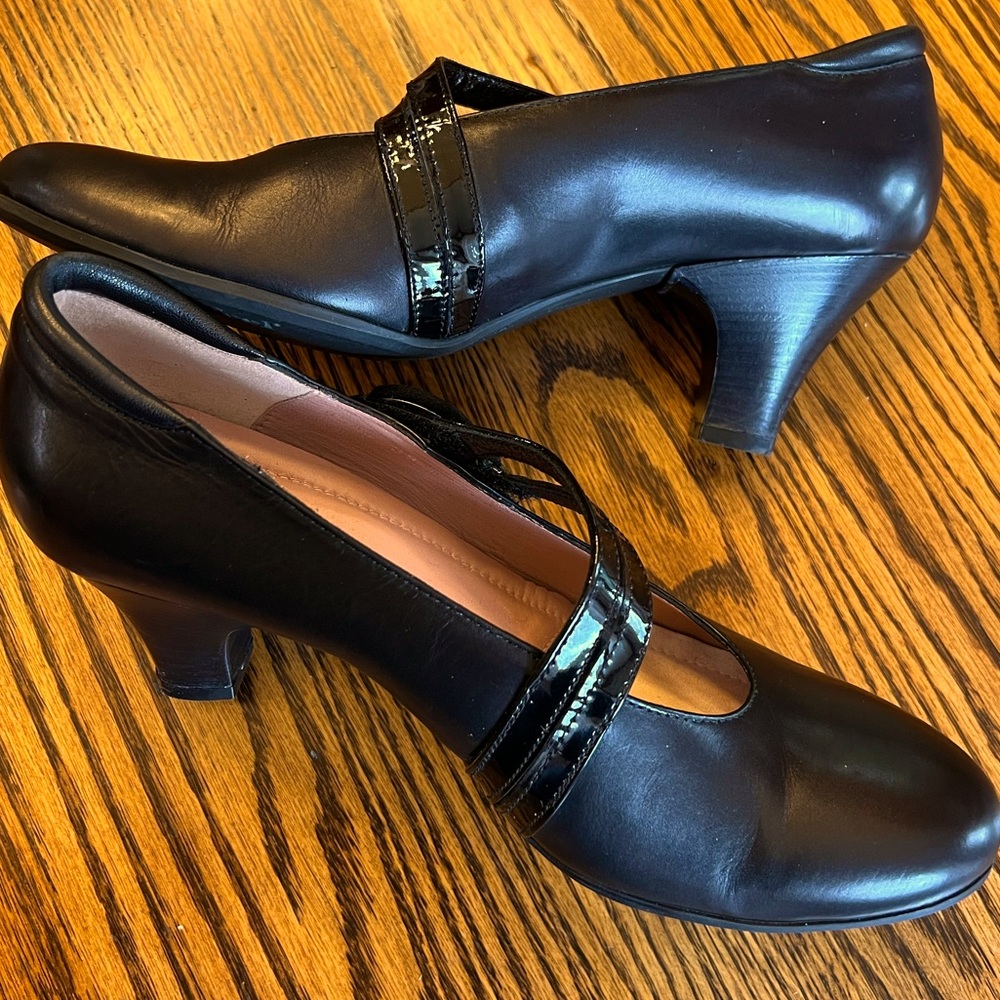BeautiFeel Paris (9584) Women’s Shoes Black Leather/ Patent Combo Size 8.5 EU 39